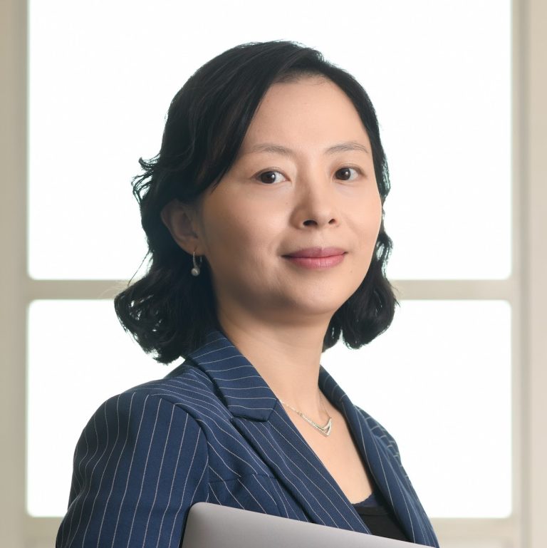 Headshot of Yihui Zhou